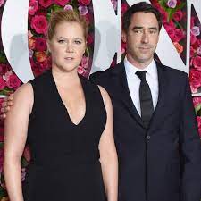 Amy schumer had the best reaction after chris fischer joked he's leaving her on her birthday. See Amy Schumer React After Husband Chris Jokes He S Leaving Her E Online