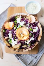 Rotkohl Couscous Salat Mit Nussen Apfel Und Joghurtdressing Schnelle Einfache Rezepte Rezept Rotkohl Couscous Salat Essen