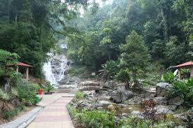 Air terjun lata iskandar merupakan salah satu tumpuan para pelancong di perak. Lata Iskandar Waterfall Tapah Perak Gokelah