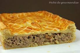 Tourte De Sanglier Aux Girolles Et Sauce Au Poivre Peche De Gourmandise Recettes De Cuisine Recette Gibier Recette A Base De Viande