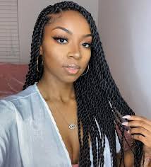 These 70 braid styles for black women will leave you speechless! Wunderschone Frisuren Fur Den Abschlussball Niedliches Einfaches Haar Fur Den Abschlussball Lassen Sie Sich Von Diesen Niedlichen Einfachen Und Unterhaltsam Senegalese Twist Hairstyles Twist Hairstyles Twist Braid Hairstyles