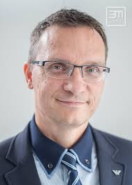 Prof Dr István SZABÓ