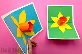 Cut out three pop up flowers and three of flower petal pieces per flower. 3d Pop Up Daffodil Card Red Ted Art Make Crafting With Kids Easy Fun