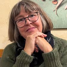 forgive me if my post frustrates you PLEASE SCROLL DOWN but i'm gonna ask  .... has anyone booked flights to reykavik using EASYJET ... we are then  after a reindeer ride and