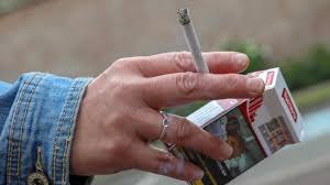 Tableau des prix des cigarettes et du tabac. Frais Bancaires Prix Du Tabac Et Du Gaz Ce Qui Change Au 1er Novembre