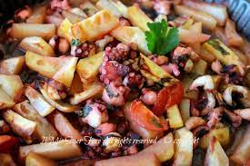 Peel the potatoes and cut into large uneven chunks. Polpo Patate Al Forno Ricetta Facile Secondo Piatto Di Pesce