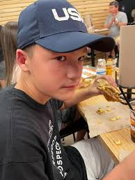 Shaq is coming to Mississippi! NBA legend Shaquille O'Neal is setting up  shop in Hattiesburg! 🏀 “Big Chicken” is a fast-casual restaurant chain  that Shaq founded in 2018., featuring home-cooked childhood favorites