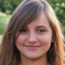 Melinda Pryor's Instagram, Twitter & Facebook