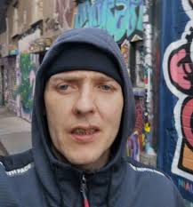 Prolific burglar carried out crime frenzy in 'desperate' bid for cash to  repay €2k debt after Kinahan hitman threat