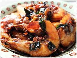 1kg large tiger prawns with shell 2 tbsp lee kum kee chiu chow style chilli oil 1 stalk curry leaves 5 pcs shallots, chopped 2 fragrant garlic, chopped 1 young ginger, chopped 1 pc lemon grass. Wok Fried Kam Heong Prawns å¹²é¦™æ˜Žè™¾