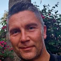 40+ "Robert Masters" profiles