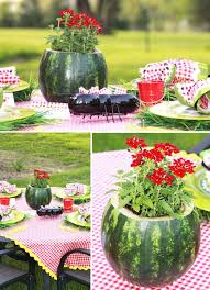 37 Ways To Have The Most Delightful Picnic Ever Picnic Party Bbq Party Party Centerpieces