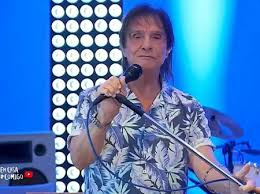 Select the following files that you wish to download or play stream, if you do not find them, please search only for artist, song, video title. Roberto Carlos Rei Faz 80 Anos Confinado Em Meio A Pandemia