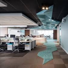 Nuestro Trabajo Consiste En Entender A Nuestro Cliente Y Traducir El Espiritu De L Office Interior Design Office Interior Design Modern Modern Office Interiors