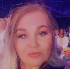 Traci Baughman's Instagram, Twitter & Facebook