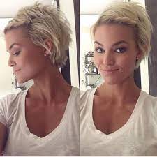 This Is Exactly How I Styled My Hair When I Was Growing Out My Pixie Hidethemullet Very Cute Growing Out Short Hair Styles Short Hair Styles Growing Out Hair