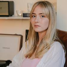 Delighted to announce that I will be graduating from Lancaster University  with a first class degree in BSc (Hons) Ecology and Conservation,  accompanied by a first class grade in my dissertation! |