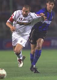 Eddig 505 alkalommal nézték meg. The Del Piero Zone Juventus Season 2002 2003