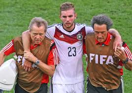 Nun gibt es also auch eine doku über bastian schweinsteiger. Mit Ticki Tacker Zum Wm Titel B Z Berlin