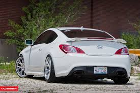 hyundai genesis coupe sporting vossen rims with red brembo brakes hyundai genesis coupe hyundai genesis hyundai