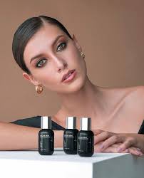 For @mfcosmeticsmarifer 🖤 Foto: @amrock Makeup: @rafasalasmakeup Hair:  @lilianadeparra.mua Agency: @blinkmodelm