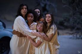 La storia è incentrata su un dollmaker e sua moglie (otto) la cui figlia lo script è di gary dauberman (annabelle) e la regia è affidata a david sandberg (lights out). Warner Home Video Annabelle 2 Blu Ray Von Expert Technomarkt