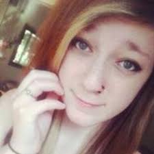 Alex Ewing (@AlexMarieEwing)