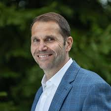 About Dresdner Robin