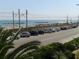 Ottima location, departamento come il mare in casa.prima fila sulla spiaggia libera, per una o due persone. Foto 1 Casa Fronte Mare Civitanova Marche Zona Fontespina A Macerata In Affitto