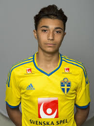 Kevin Roxenborg om sitt liv som ungdomsproffs