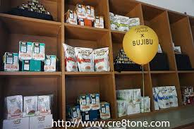 22:35 yusuf & bujibu pergi meeting sama sama, apa yg diorang bincangkan tu ye. Cre8tone Fancy Feast Birthday With Bujibu