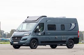 Unteres stockbett wurde gekürzt, da wir dort noch einen ablageschrank für tisch etc gebaut haben. Kastenwagen Mit Stockbetten Im Wohnmobil Test Bilder Autobild De