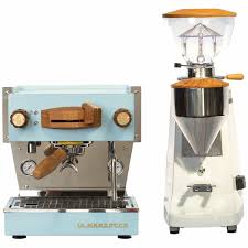 The la marzocco linea classic is the machine that has supported the development of the specialty coffee industry since 1988. La Marzocco Linea Mini Blue Home Package With White Grinder Wa Mpackblw Winning Appliances