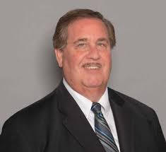 Can diamond dinner be used during happy hour?