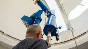 Een zonsverduistering (in dit geval een ringvormige editie). Zrktngzvgc7mm