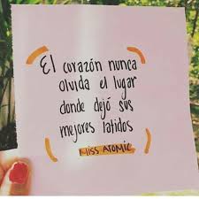 Vive y disfruta cada segundo de tu vida porque muchas veces la felicidad está en los. Pin On De Amor Y Desamor