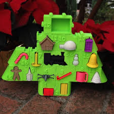 My second puzzle uses uniform square pieces, making it much more challenging to assemble. 3d Print An Advent Calendar Puzzle Gift Tree