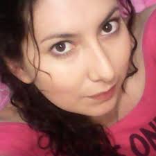 Elizabeth Chamorro (@elychamorro)