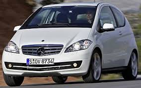 Es el primer modelo de la marca con tracción delantera, y todos sus motores son de cuatro cilindros en línea.el clase a tiene su motor en posición delantera transversal, algo también inusual en. Mercedes Benz A 200 Cdi Coupe 2008 2010 Precio Y Ficha Tecnica