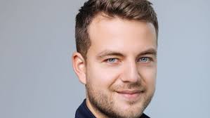 Češi se pro charitu nadchnou, pak nadšení opadne. Darují více dětem, říká  šéf Donia