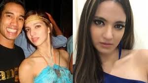 Nia ramadhani menceritakan masa kecilnya, ketika dia mulai menapakkan kaki di dunia hiburan. Suami Nia Ramadhani Ultah Keluarga Pamer Foto Masa Kecil Ardi Bakrie Tribun Jateng