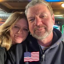 How often should you really be washing your bedding? Heres what we think ⬇️ 