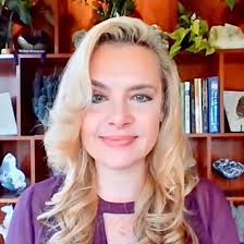 Name the animal who makes these tracks 🐾