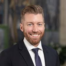 Lisa Garringer's Instagram, Twitter & Facebook