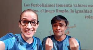 Estos dos elementos son Ocho y Anita (Juan Antonio Carrera y María Zabala)  ⚽️️⚽️🎵🎵 ❤️️❤️️ Los dos míticos suplentes del Soto Alto Fútbol Club. Y nos  recuerdan que estos días hay dobletes de Los ...
