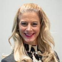 100+ perfiles de «Tamarit»