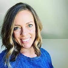 Mary Ansman's Instagram, Twitter & Facebook