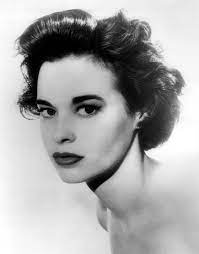 May 01, 2020 · gloria vanderbilt was considered the last daughter of the america's gilded age. Gloria Vanderbilt Wikipedia