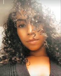 Danielle Cavin's Instagram, Twitter & Facebook