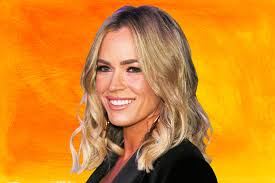 Teddi Mellencamp Arroyave Gives Birth, Shares Post-Labor Photo